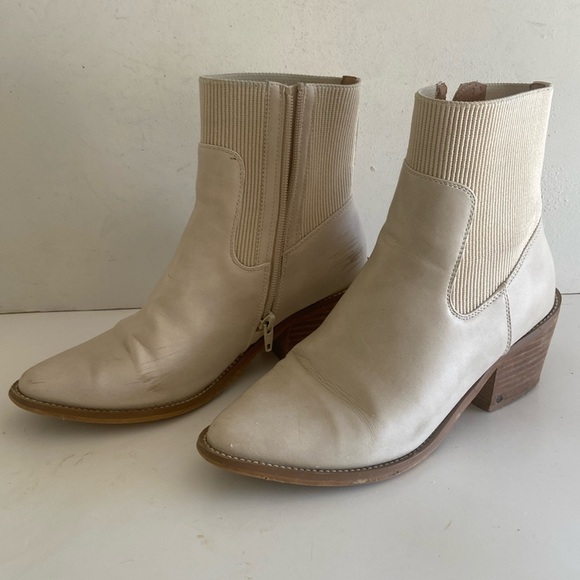 Dolce Vita cream faux leather boots side zip stack heel western  7 1/2 - Picture 2 of 16